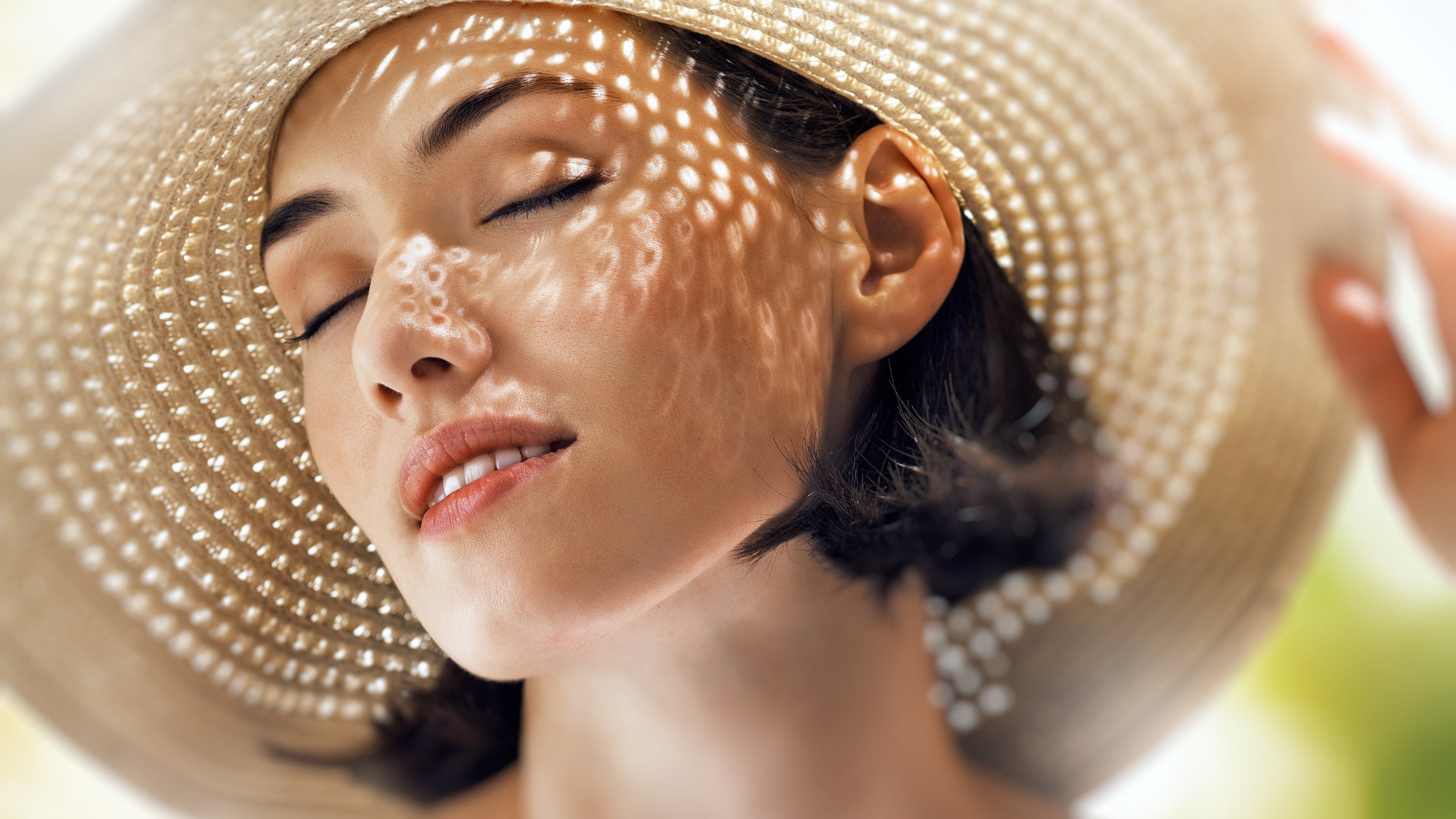 Summer Skincare Tips: Keeping Your Skin Radiant in the Sun