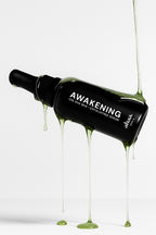 Exfoliating serum consistency with glycolic and salicylic acid