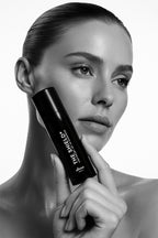 Protected skin with SPF 30 invisible sunscreen in daily routine