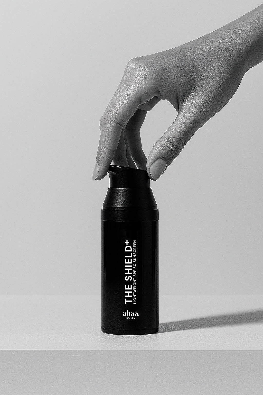 SPF 30 sunscreen for daily skin protection